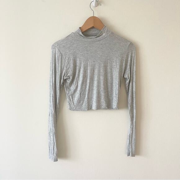 Aeropostalele Seriously Soft Crop Top Long Sleeve Mock Neck Women’s size M Gray - Picture 1 of 5